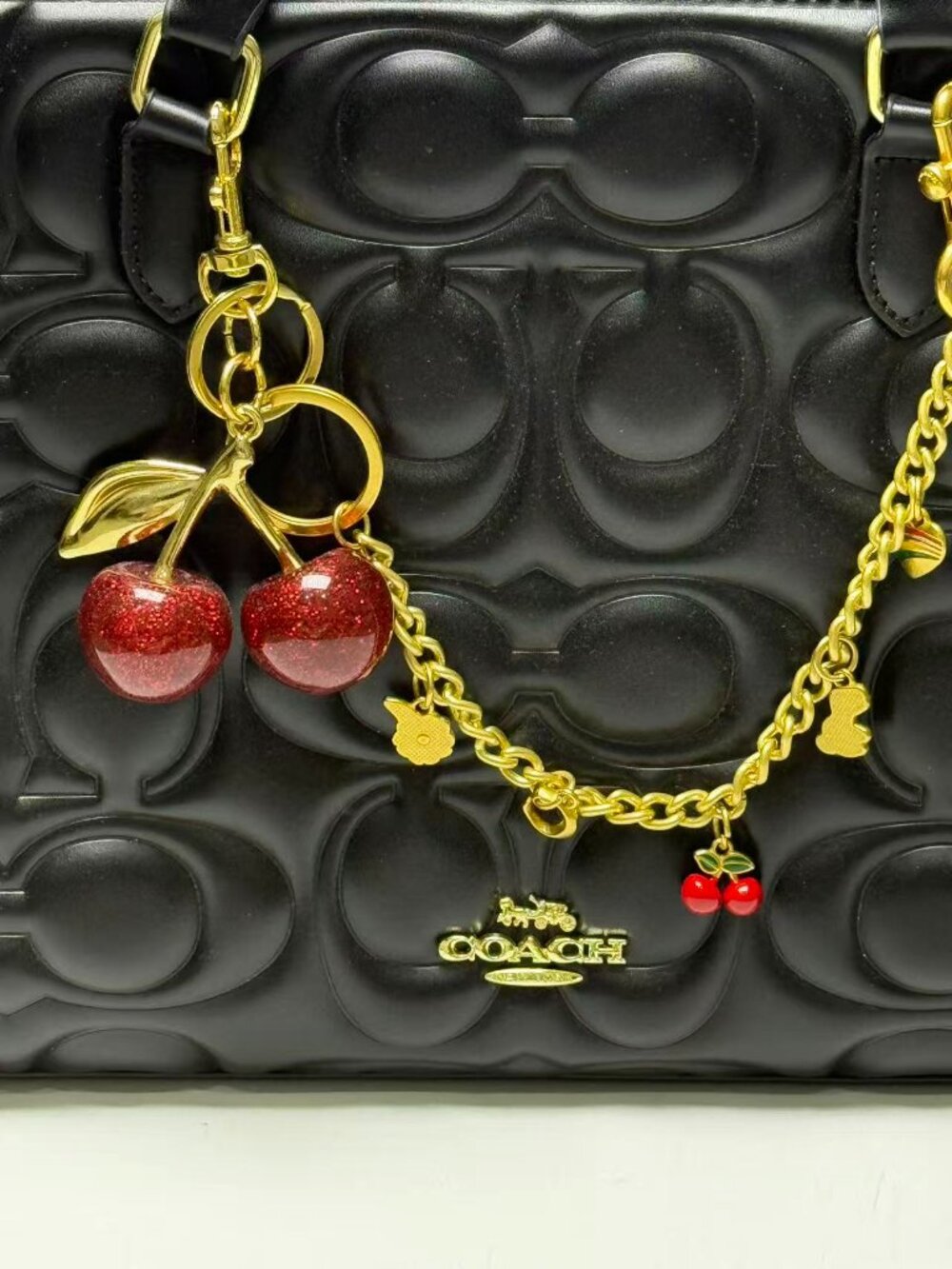 Coach Women's Black Bag - Picture 6 of 8